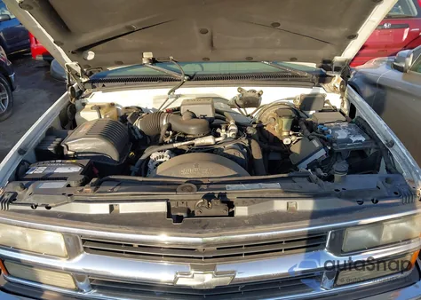 1997 Chevrolet Tahoe C1500 z USA, uszkodzony, nr VIN 1GNEC13R2VJ412782